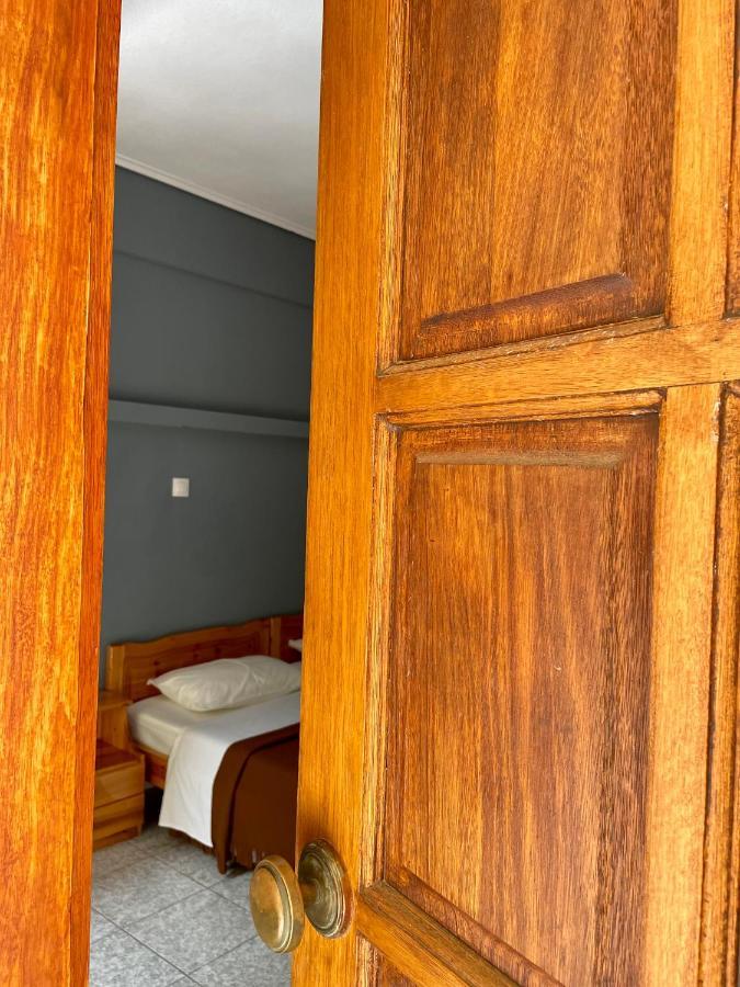 Guesthouse Lykourgos Mavrommátion 外观 照片